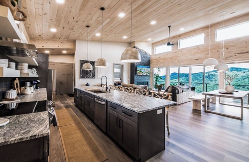 Whittier Cabin | Cloud9 Overview Cabin, Secluded &Breathtaking View
