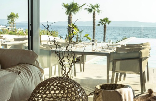 Ugljan Villa | Club Villa - Modern and Serviced 4 bedroom Villa on the Croatian coast