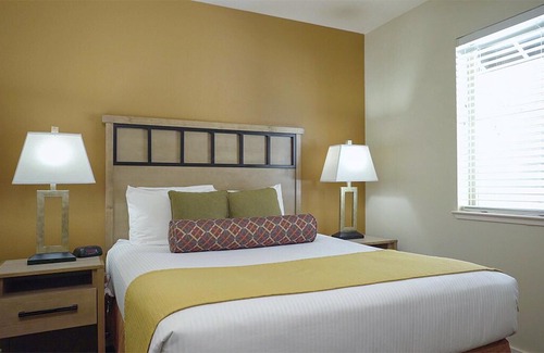 Round Hill Village Resort | Club Wyndham South Shore 3 Bedroom Deluxe in Lake Tahoe