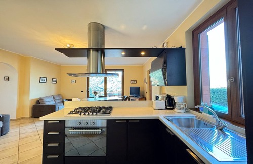 Menaggio Apartment | Clubhouse