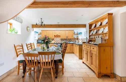 Bromyard House | Coach House - detached cottage within 135 acres