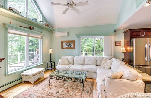 Ellsworth House | Coastal Branch Lake House w/Dock & Game Room