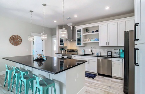 Cape Caneveral Beach Gardens House | Coastal Breeze Retreat Next to the Beach- Heated Pool/Hot Tub