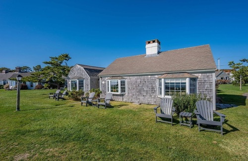 Yarmouth Cottage | Coastal charm and stunning Nantucket Sound views await at The Beach Plum