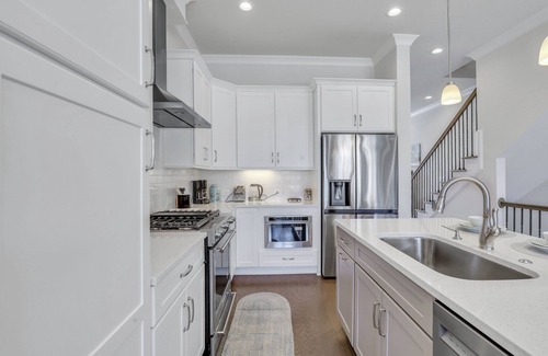 Hitch Village - Fred Wessels Homes House | Coastal Chic Luxury Steps from Savannah's Riverfront by Lucky Savannah