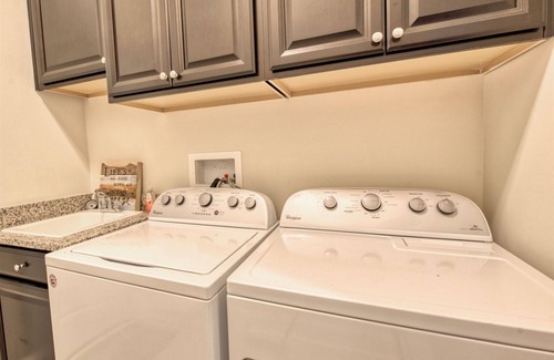 Lewes House | Coastal Club * 6BR Beach House * 18218 * in Lewes DE w 4 Baths!