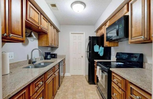 Saint Simons Heights Condo | Coastal Comfort