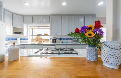 Village of La Jolla Villa | Coastal Compound in Renowned La Jolla Village!