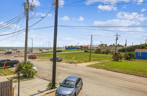 San Jacinto Apartment | Coastal Cottages by Ryson Vacation Rentals