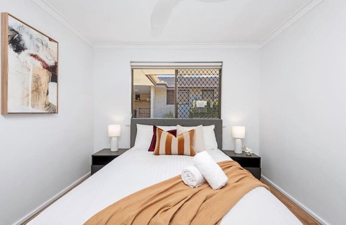 Scarborough House | Coastal Elegance A Luxurious Dreamy Escape