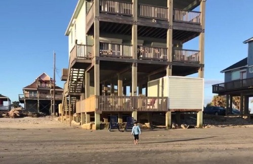 San Luis House | Coastal Encounter is your perfect beach get-away!