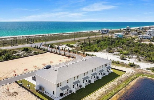 Port St. Joe House | Coastal Getaway + Golf Cart & Pools - Beach Access Right Across The Street!