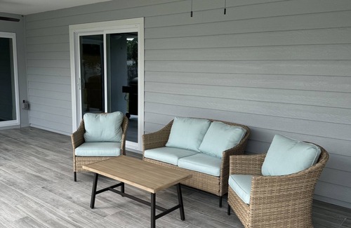 Stuart House | Coastal Getaway in Stuart