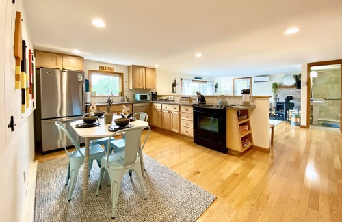 Corea Cottage | Coastal Lobster Village Cottage w/ Firepit & Water Views 20 Mins To Schoodic