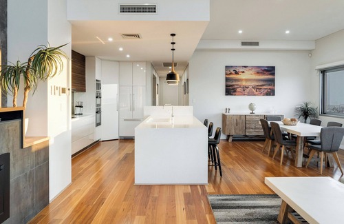 Marmion House | Coastal Luxury with Sunset Views