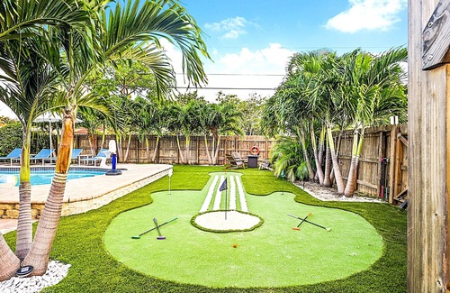 South Lake House | Coastal Paradise/7 Minutes from Beach/Mini Golf Course