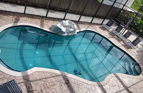 Memphis House | Coastal Paradise w/heated pool, private, clean and comfy, centrally located