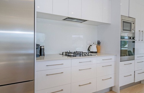 Matarangi Cottage | Coastal Pearl - Matarangi Holiday Home