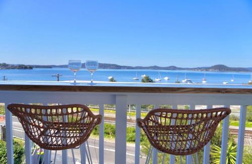 Tascott House | Coastal Retreat with Water Views