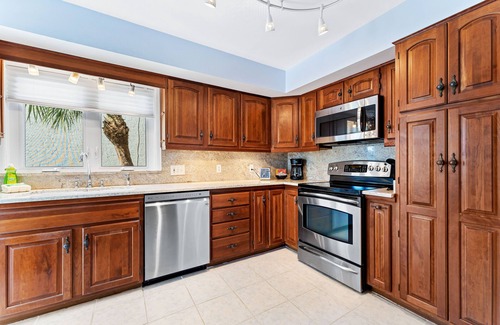 Siesta Key Village Apartment | Coastal Surfside by Beachside Management