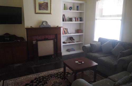Willunga Bed & Breakfast | Cobblers Cottage B & B accommodation