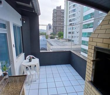 Victor Konder Apartment | Cobertura próximo a Oktoberfest!