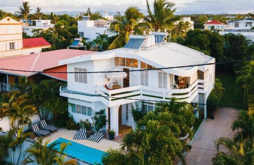 Pointe aux Canonniers House | Coco Beach I&II - 6 Bedrooms , Private Pool , Beach at 200 meters