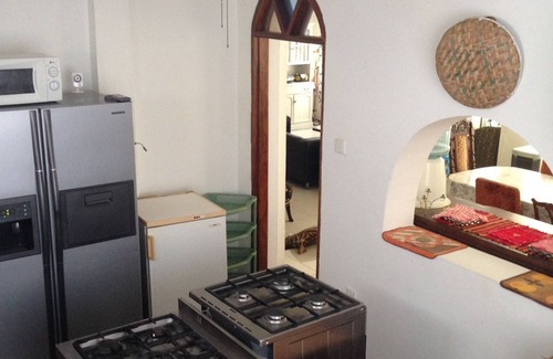 Galu Bed & Breakfast | Coco-De-Ville