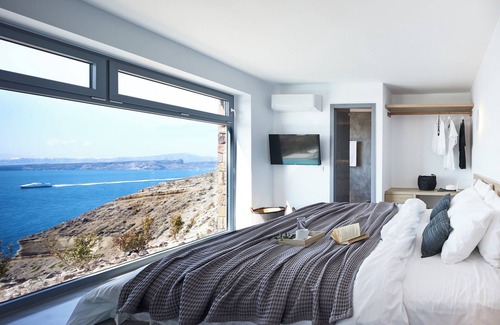 Akrotiri House | Coco-Mat Hotel Santorini