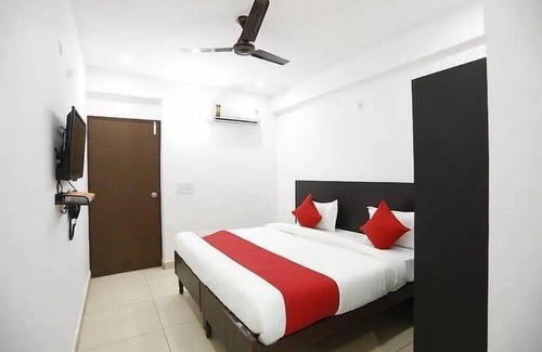 Gurugram Hotel | Coco TreeHotel