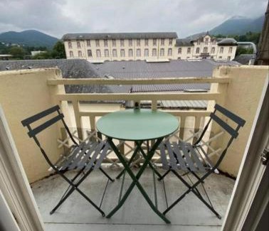 Bagneres-de-Bigorre Apartment | Cocon Thermal, appartement cosy 2 à 4 pers, proche Centre et Thermes