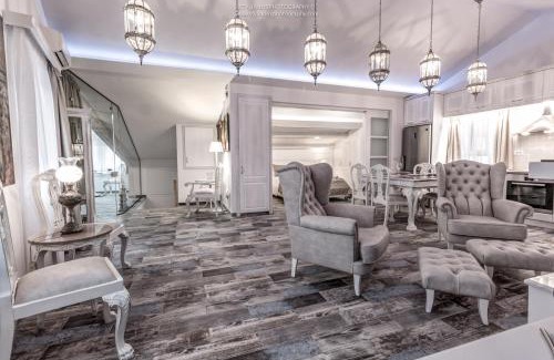 Old Town Apartment | Coconella Suite