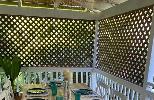 Cooloola Cove House | Coconut Cottage Bush retreat with coastal vibe.