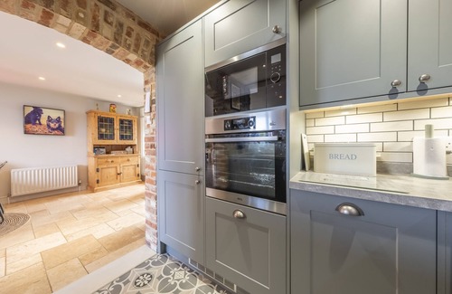 Walsingham Cottage | Cog Cottage, Great Walsingham. Norfolk