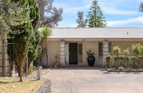 Powlett River House | Cognac Beachfront Silverleaves CowesnBeachfront property
