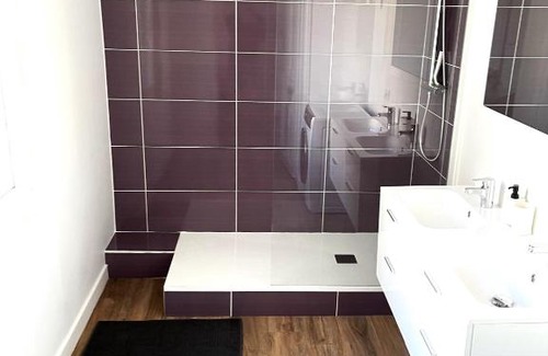 Reims City Centre Apartment | Colbert - Hôtel de Ville - Forum - Boulingrin