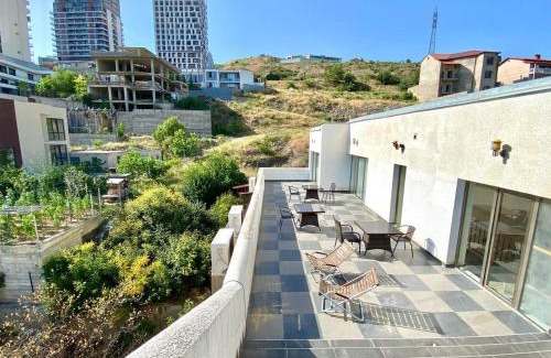 Tbilisi House | Colibring nomads
