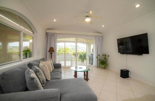 Herradura Apartment | Colina 5E 2 bdr Garden View in Los Suenos