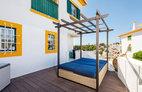 Carvoeiro Ski Chalet | Colina Verde G: Charming 1-Bedroom Townhouse