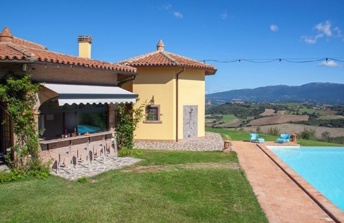 Montecastrilli Villa | Colle Mafalda - Charming Countryside Villa with Infinity Pool and Stunning Views