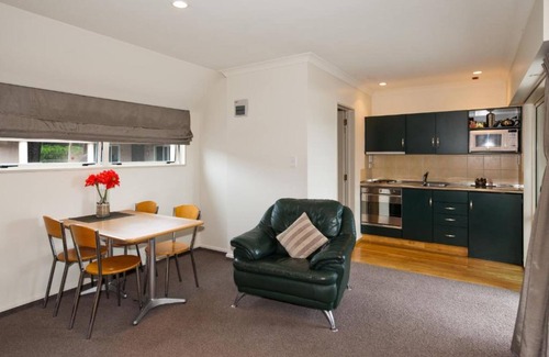 Christchurch City Centre Hotel | Colombo in the City