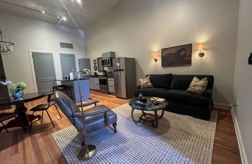 Demopolis Apartment | Colony -The Flats Demopolis