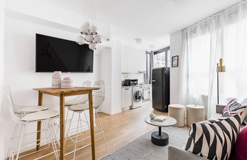 San Diego Apartment | Color Apartments by Olala Homes