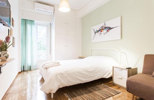 Ampelokipoi Apartment | Colorful City-break studio in Athens city center