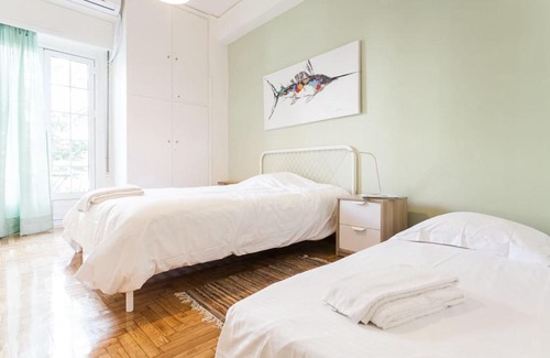 Ampelokipoi Apartment | Colorful City-break studio in Athens city center