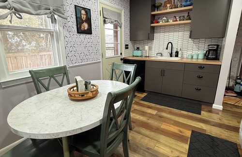 Grand Rapids House | Colorful Quirky 2-bdrm house. Sleeps 6. Private yard. 2 miles from dwtn GR.