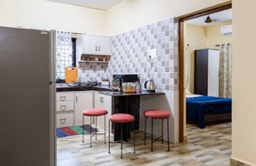 Anjuna Hotel | Colors Guest House