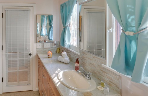 Colton Apartment | Colton Studio w/Fire Pit, 4 Mi to San Bernardino!