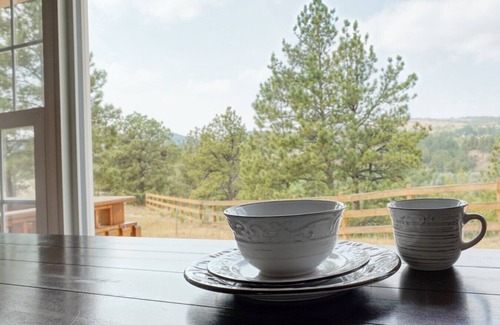 Hot Springs Cabin | Columbine Cabin at Highland Meadows - Black Hills Retreat