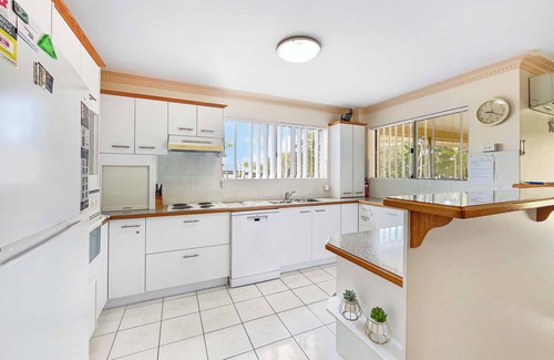 Bellara Apartment | Combined Units Perfect for Families Bribie Island